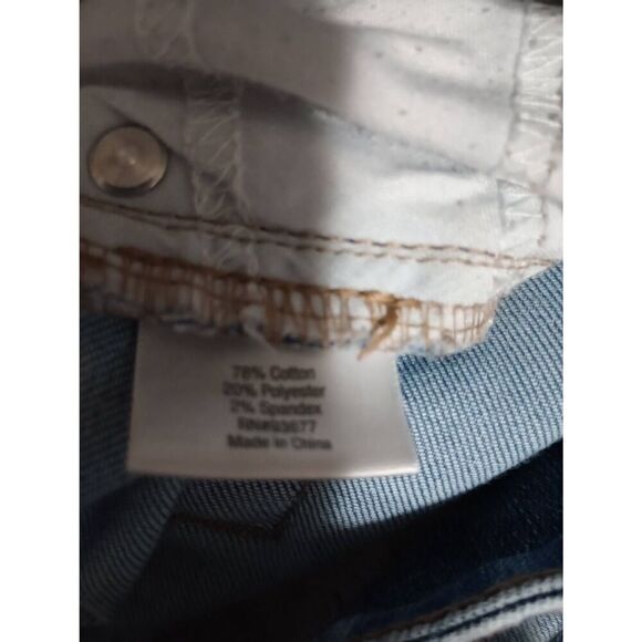 St Johns Bay Jeans Ladies 16 Straight Leg Light Wash - Picture 8 of 10